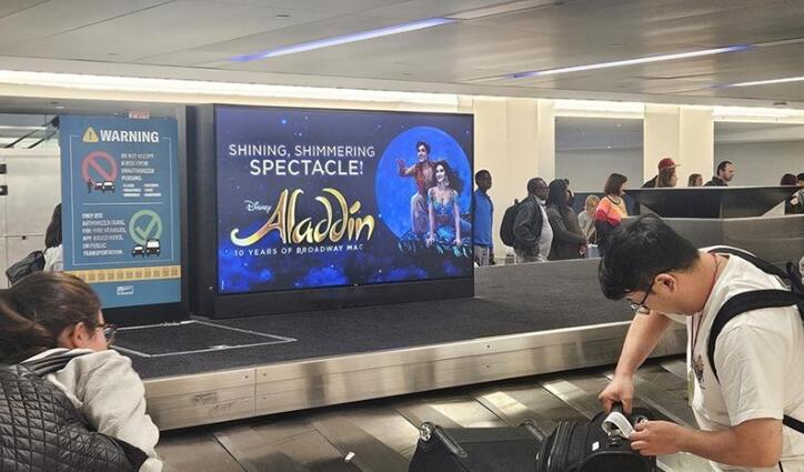 紐約機(jī)場(chǎng)廣告